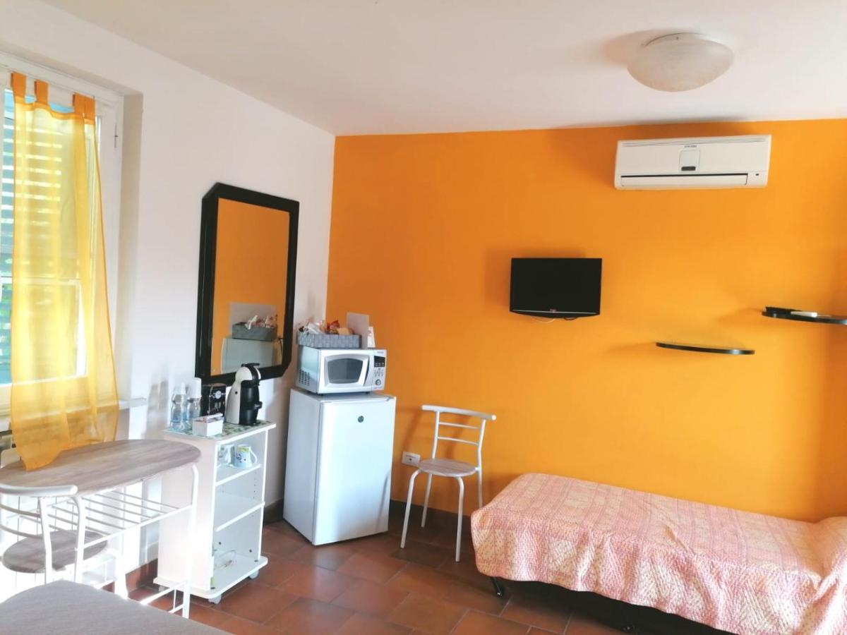 Bed and Breakfast Nonna Piera Marina Di Carrara Esterno foto