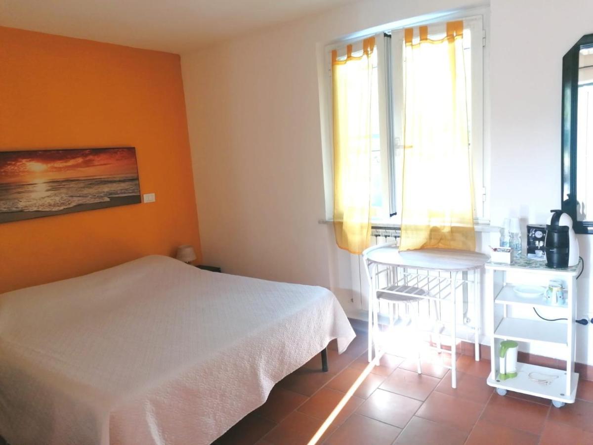 Bed and Breakfast Nonna Piera Marina Di Carrara Esterno foto