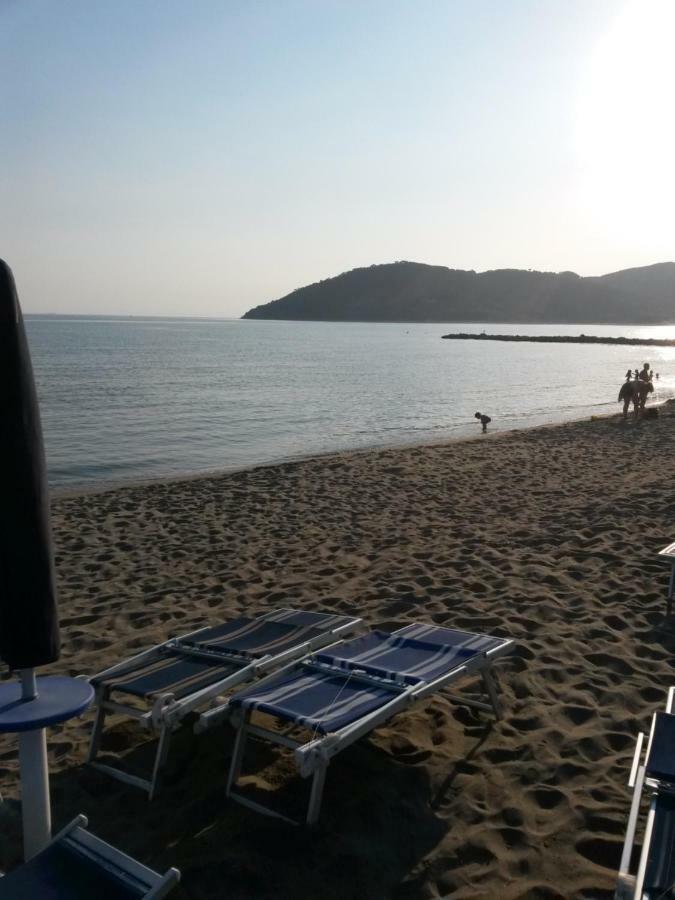 Bed and Breakfast Nonna Piera Marina Di Carrara Esterno foto