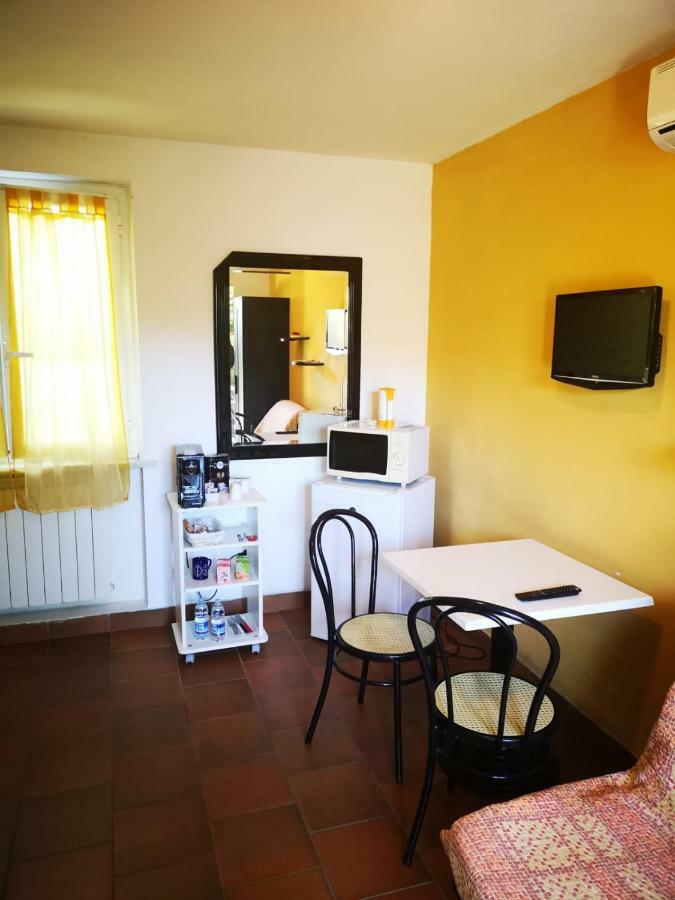 Bed and Breakfast Nonna Piera Marina Di Carrara Esterno foto