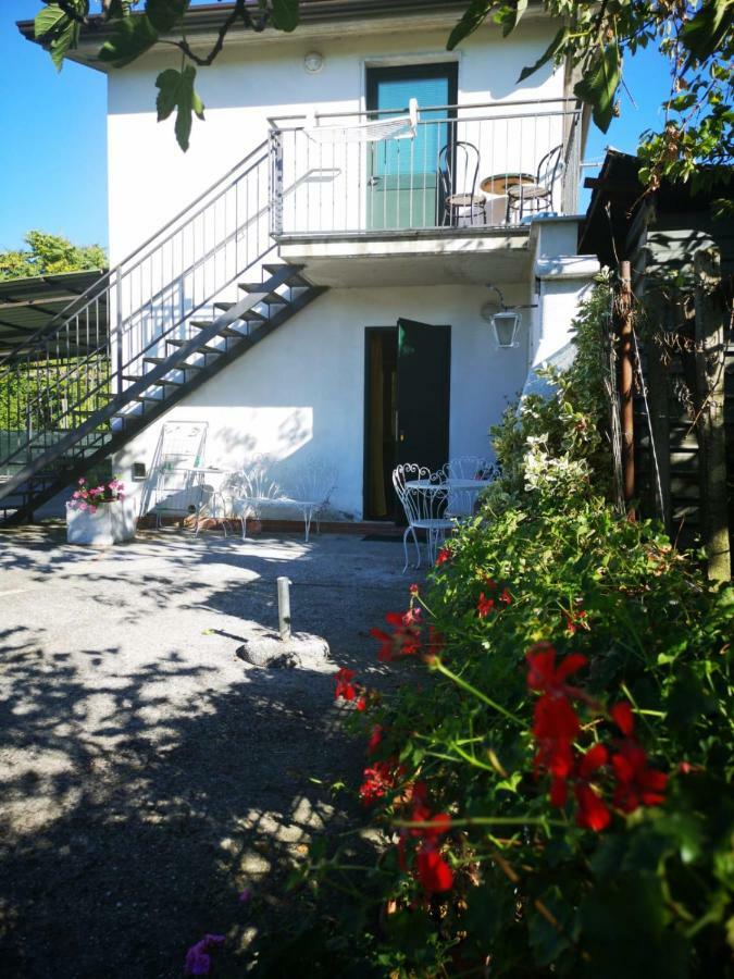 Bed and Breakfast Nonna Piera Marina Di Carrara Esterno foto